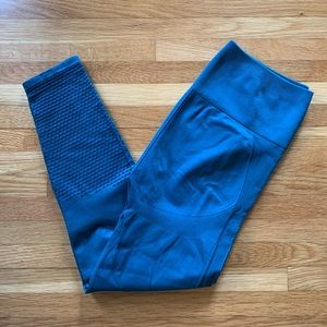 Fabletics seamless laser cut tight size small